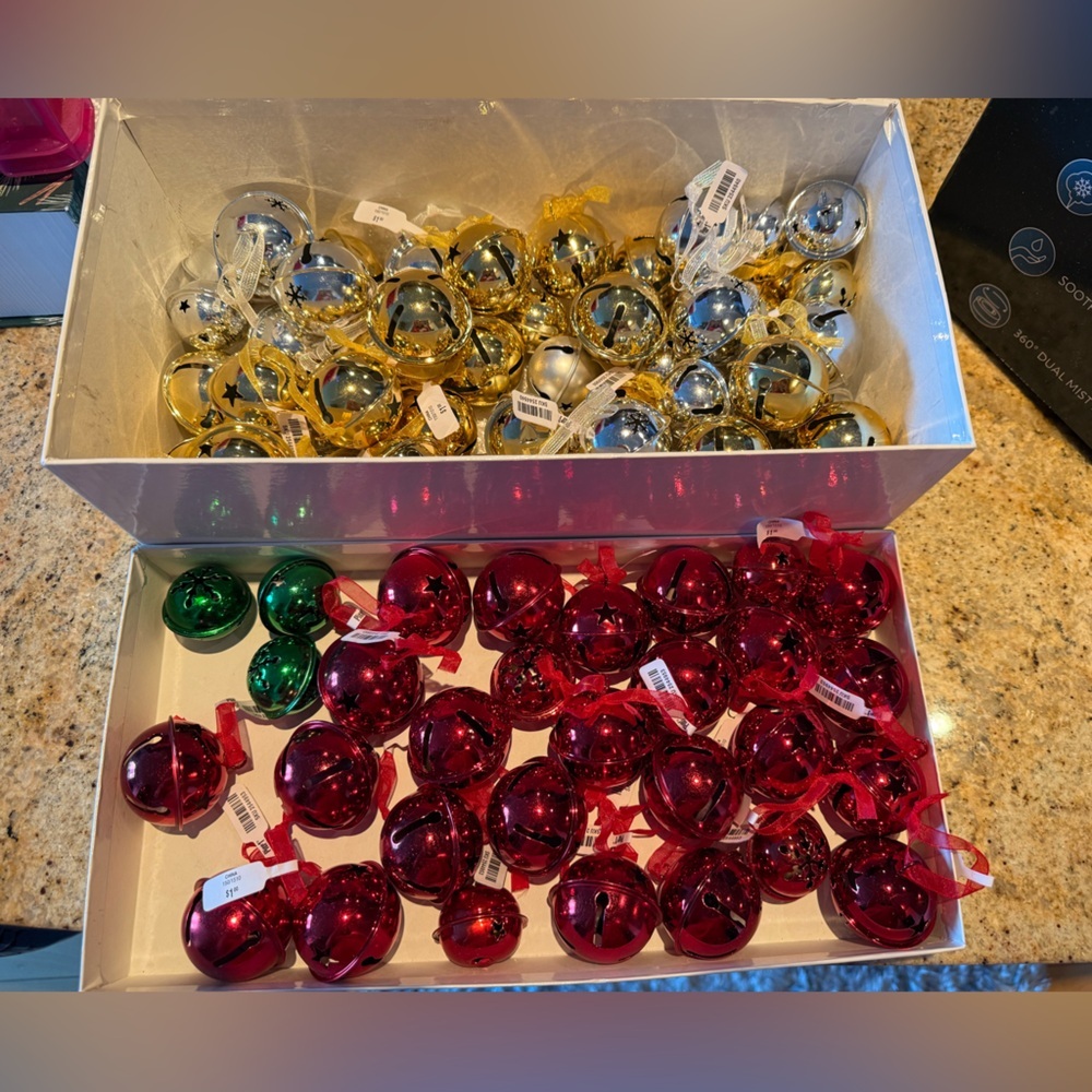 84 Red, Green, Gold, and Silver jingle bells